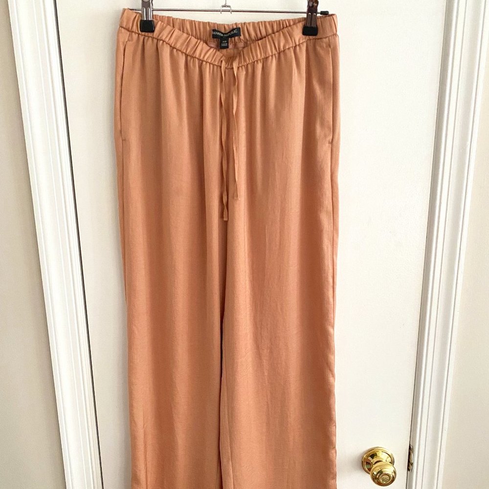 Banana Republic blush wide-leg flowy lounge drawstring pants